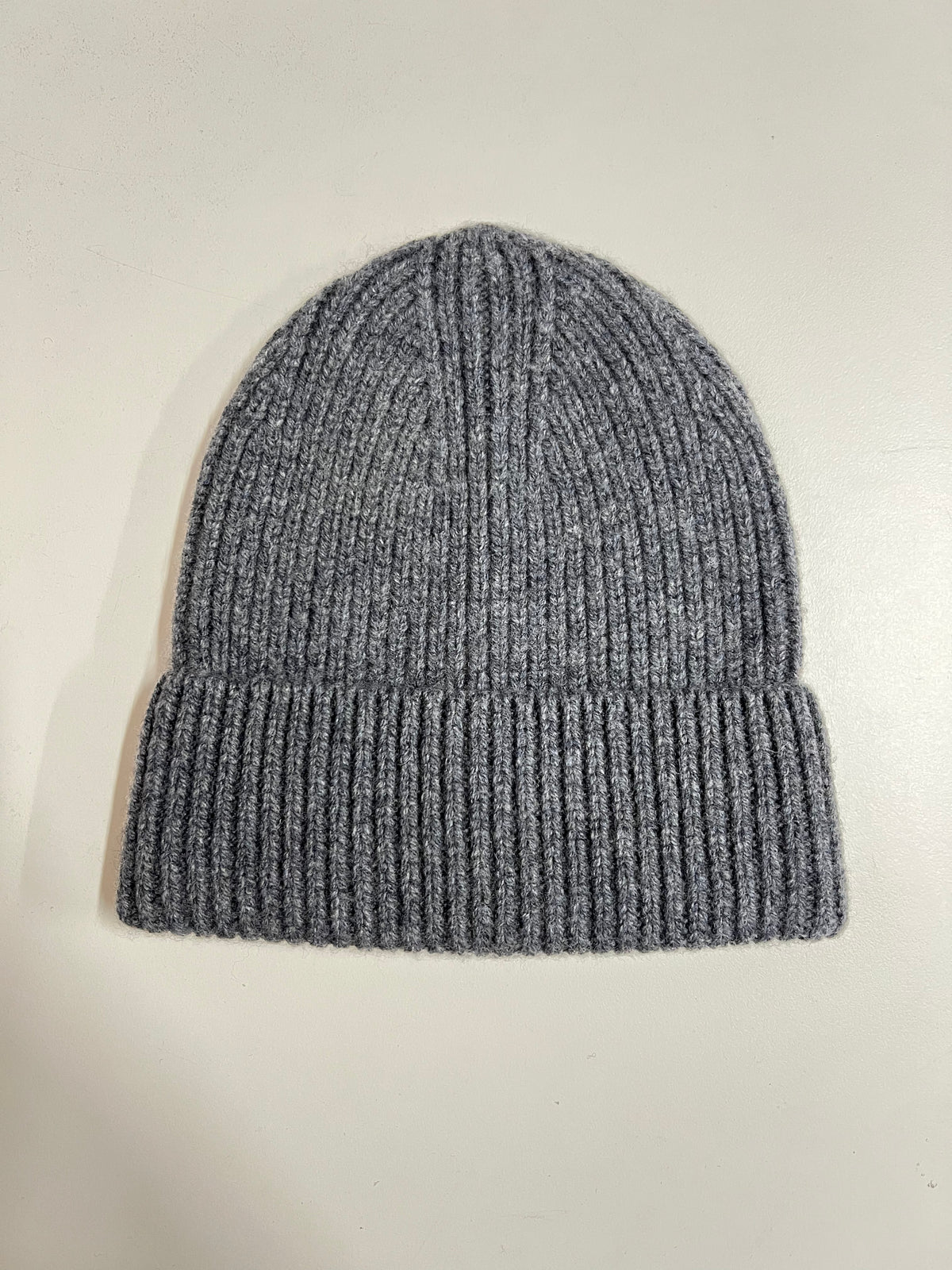 Premium Merino Wool Beanie with Cuff – Soft & Warm Knit Hat